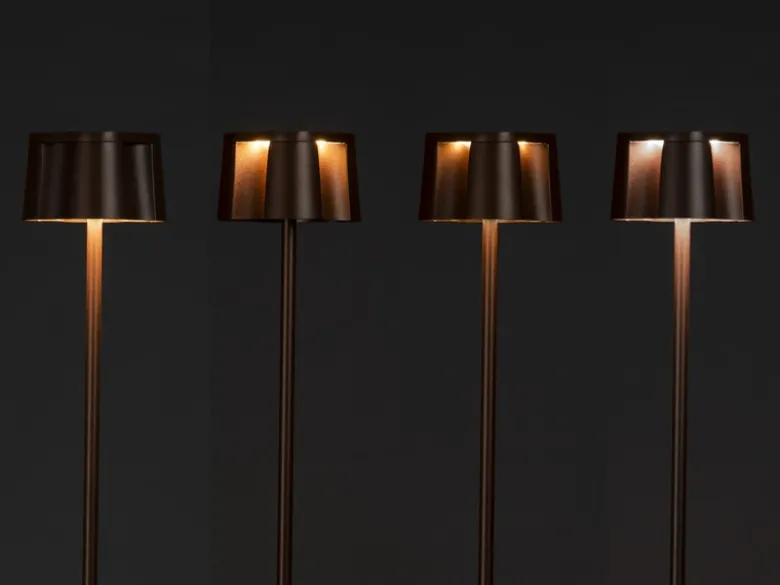 Akku Stehlampe NICE für Outdoor dimmbar, kabellos in Rostoptik, klein 120cm