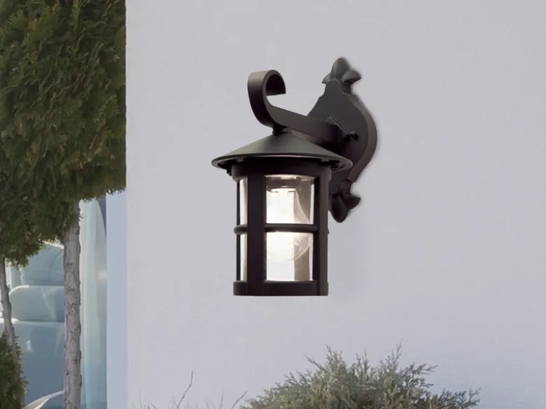 Außen Wandlaterne HEREFORD aus Alu im Landhausstil, Schwarz Höhe 29cm