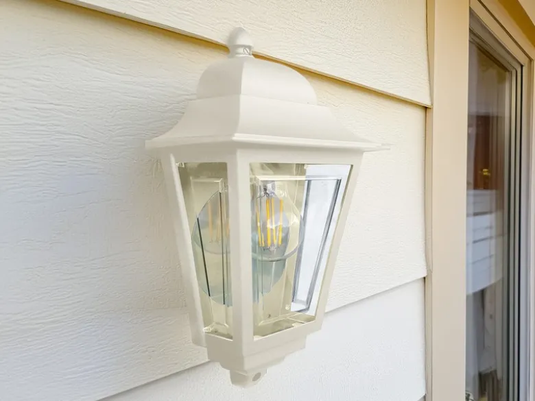 Außenwandleuchte DECO-LANE Höhe 32,5cm Halbschale mit reflektierender Rückwand