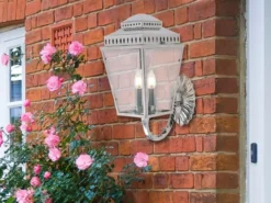 Außenwandleuchte MANSION HOUSE im Landhausstil, Silber Höhe 48cm