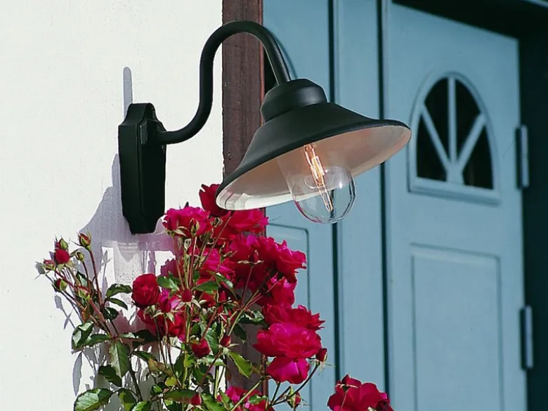 Außenwandleuchte VEGA im Landhausstil Aluminium Schwarz, Höhe 30cm