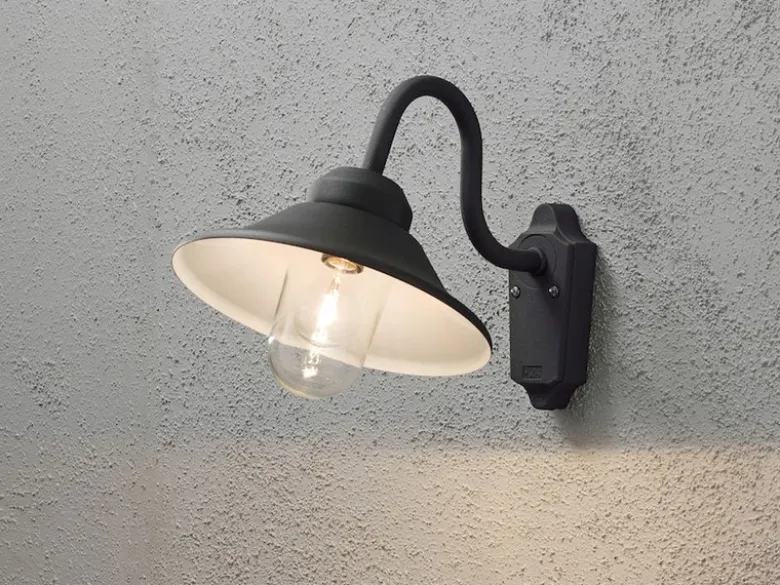 Außenwandleuchte VEGA im Landhausstil Aluminium Schwarz, Höhe 30cm