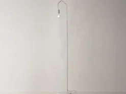 Außergewöhnliche Stehlampe HABITAT weiß - minimalistische Designerlampe H: 165cm