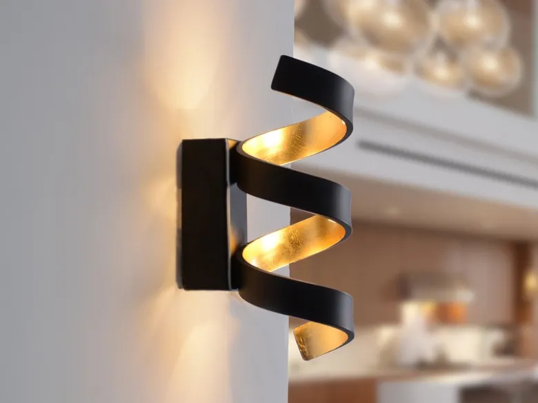 Ausgefallene LED Wandleuchte HELIX Schwarz / Gold, Höhe 26cm