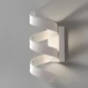 Ausgefallene LED Wandleuchte HELIX Weiß / Silber, Höhe 26cm