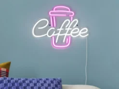 Ausgefallene Neon LED Wandleuchte COFFEE mit USB Kabel & Schalter, Breite 40cm