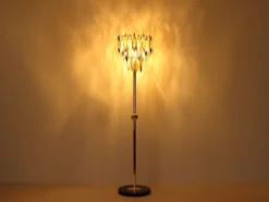 Ausgefallene Stehlampe ELINOR Gold mit 3-farbigem K9 Kristall, Höhe 165cm
