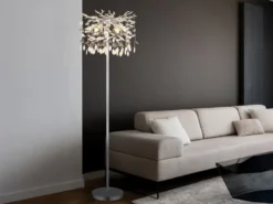 Ausgefallene Stehlampe QUEENA Silber mit Glas Kristall 2-farbig, Höhe 155cm