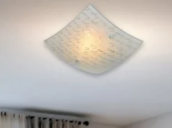 Deckenleuchte SIGNA aus Glas mit Signatur Dekor, Quadrat 30cm