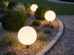 Deko LED RGBW Solar Kugelleuchte Outdoor mit Fernbedienung, Höhe 28cm