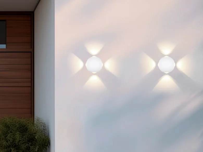 2er SET kleine LED Außenwandleuchten 4 flammig, Kugel in Weiß Ø 10cm