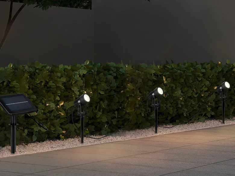 2er Set Solar Gartenstrahler auch per USB aufladbar mit je 3 Spots, L: 6,2 Meter