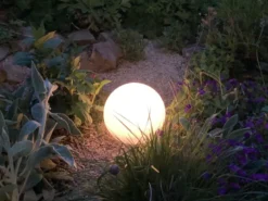 Garten Solarkugel MELO mit Fernbedienung dimmbar & Farbwechsel Ø 20cm