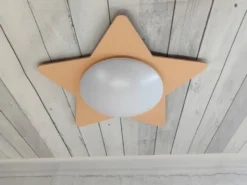 Große Deckenleuchte Stern fürs Kinderzimmer MDF Holz in Peach Fuzz, E27, B 53cm