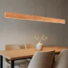 Große LED Pendelleuchte EDGEWOOD mit Holz, dimmbar & höhenverstellbar, B: 150cm
