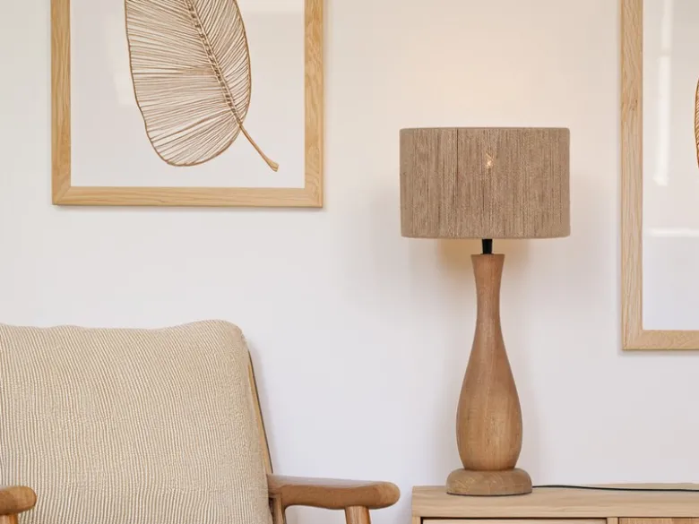 Große LED Tischleuchte aus Naturholz mit Lampenschirm aus Jute, Höhe 54cm