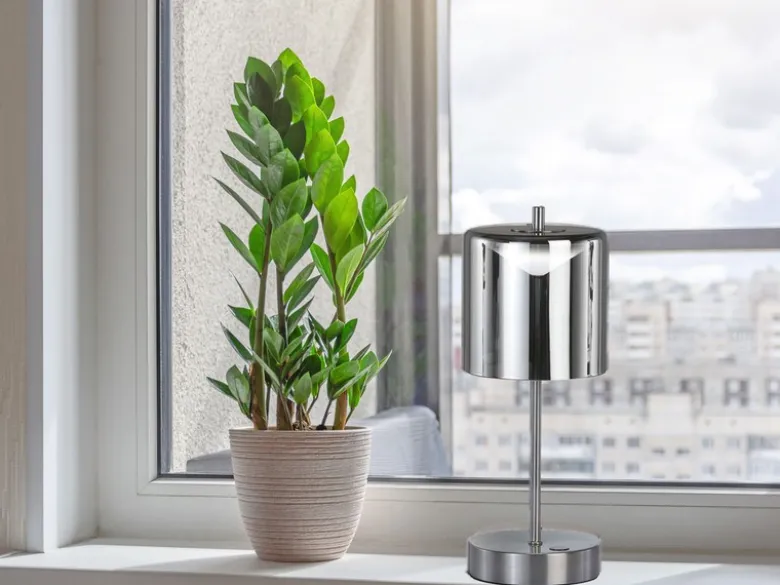 Kabellose Akku Tischleuchte RIVA Silber / Rauchglas dimmbar, Höhe 34,5cm