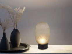 Kleine Akku Tischlampe FACETTE mit Glasschirm Grün, Höhe 20,5cm