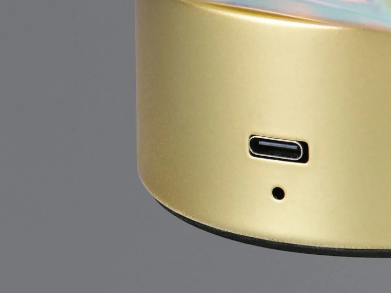 Kleine ausgefallene Akku Tischleuchte Glas bunt, USB aufladbar, Höhe 17,5cm