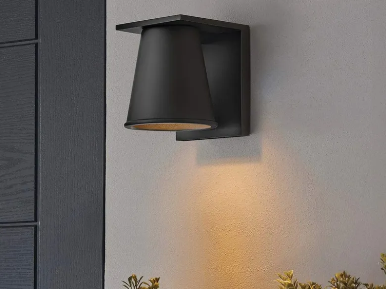 Kleine LED Außenwandleuchte HANS Schwarz, Salzluft resistent, Höhe 15,5cm