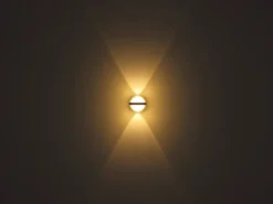 Kleine LED Außenwandleuchte ILLI Kugel aus Aluminium in Weiß, Höhe 11cm