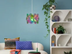 Kleine LED Pendelleuchte aus irisierendem Kunststoff, Ø 25cm