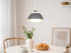Kleine LED Pendelleuchte skandinavisch mit Metall- & Glasschirm Ø 23cm