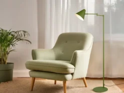 Kleine LED Stehleuchte mit Schwenkarm aus Metall Grün, Höhe 126,5cm