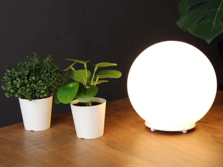 Kleine LED Tischleuchte Glaskugel Lampenschirm Opalweiß, Ø 20cm