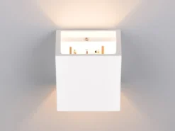 Kleine LED Wandleuchte aus Gips mit Up and Down Lichteffekt, Würfel 11,5cm