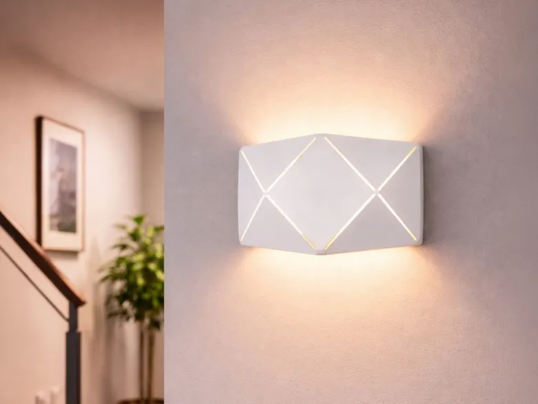 Kleine LED Wandleuchte ZANDOR mit Lasercut Muster in Weiß, Breite 18cm