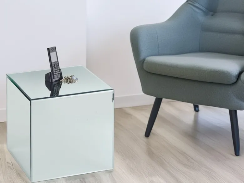 Kleiner Beistelltisch LEANA Würfel mit Spiegelglas, Höhe 45cm