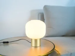 Kleine Retro Tischleuchte DIVA mit Glasschirm in Weiß, Höhe 26cm