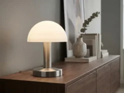 Kleine Tischlampe WARIN mit E14 Glasschirm Weiß per Touch dimmbar, Höhe 21cm