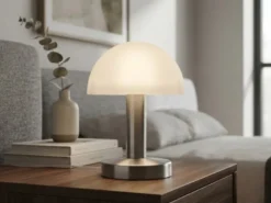Kleine Tischlampe WARIN touch dimmbar, Glasschirm Weiß mit E14 LED, Höhe 21cm