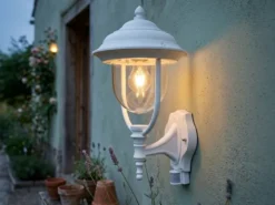 Landhausstil Außenwandleuchte PARMA Weiß mit Bewegungsmelder, Höhe 48cm