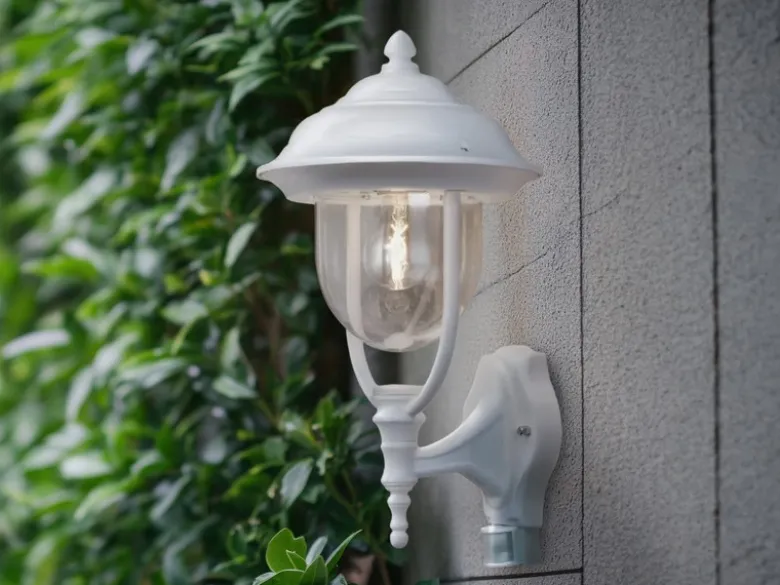 Landhausstil Außenwandleuchte PARMA Weiß mit Bewegungsmelder, Höhe 48cm