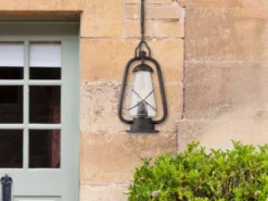 LED Außenhängeleuchte in antiker Laternenoptik, Breite 20cm