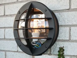 LED Außenwandleuchte mit Steckdose, Alu Schwarz & Klarglas, Ø 31cm