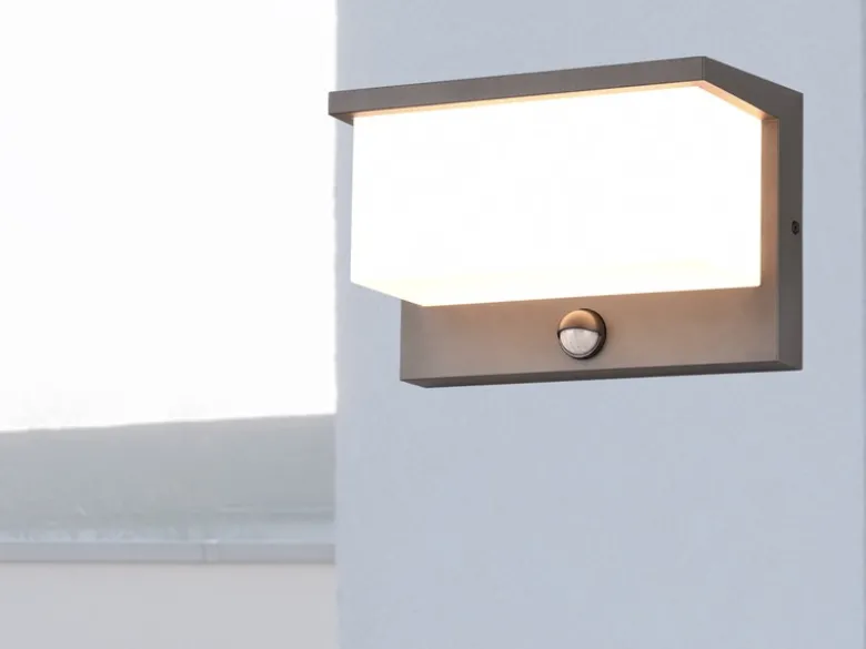 LED Außenwandleuchte NESTOS mit Bewegungsmelder, Breite 23cm