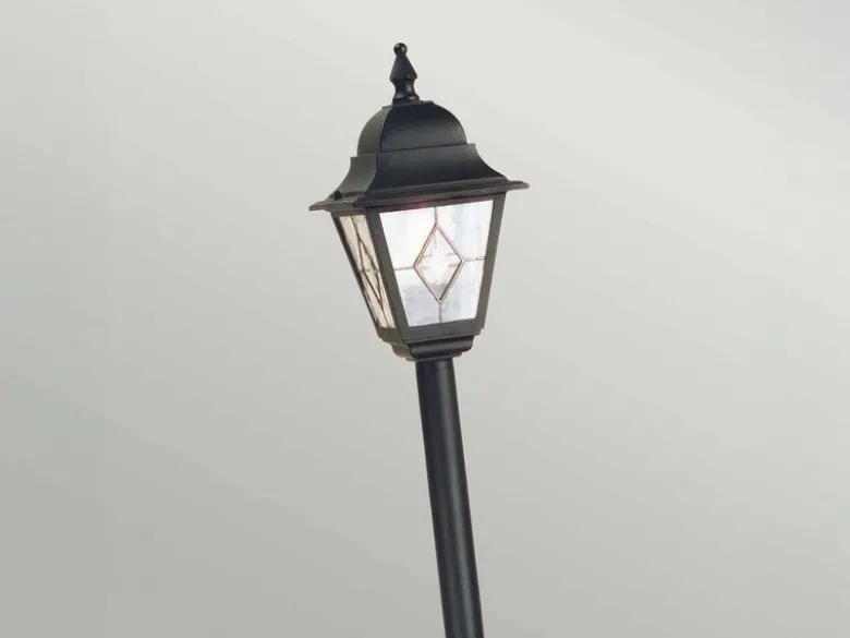 LED Außen Wegeleuchte im Landhausstil Laterne mit Bleiglas, Höhe 109cm