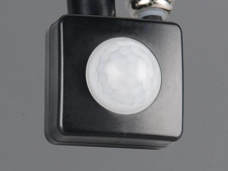 LED Flutlichtstrahler mit Bewegungsmelder 20W, IP44, mit Anschlussbox