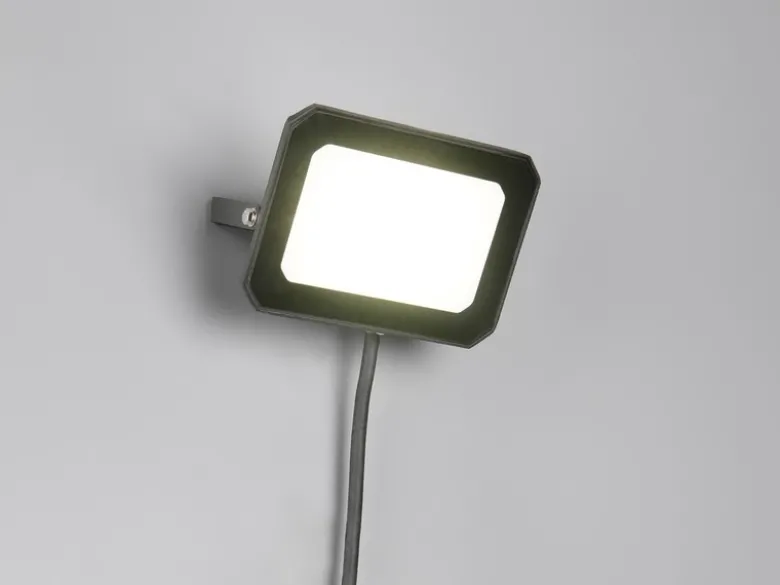 LED Flutlichtstrahler 30W, Aluminium Schwarz, IP65, mit Anschlussbox