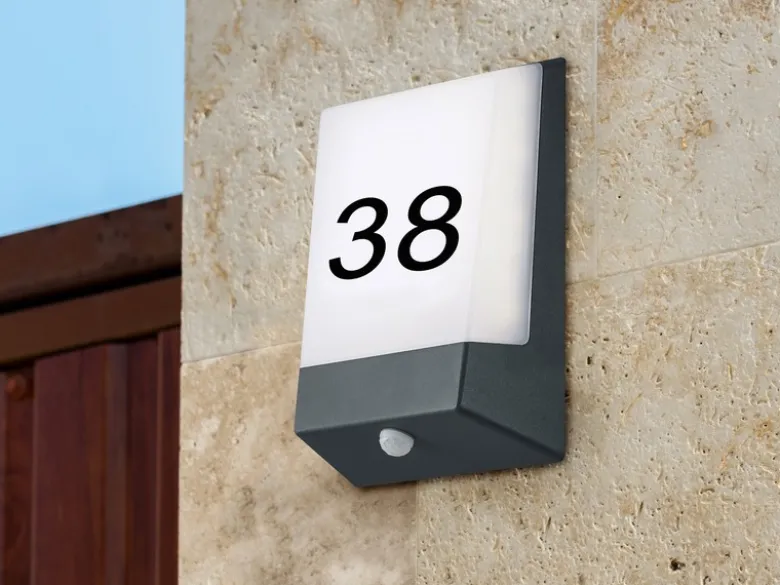 LED Hausnummernleuchte KASAI Anthrazit mit Dämmerungssensor, Höhe 21cm