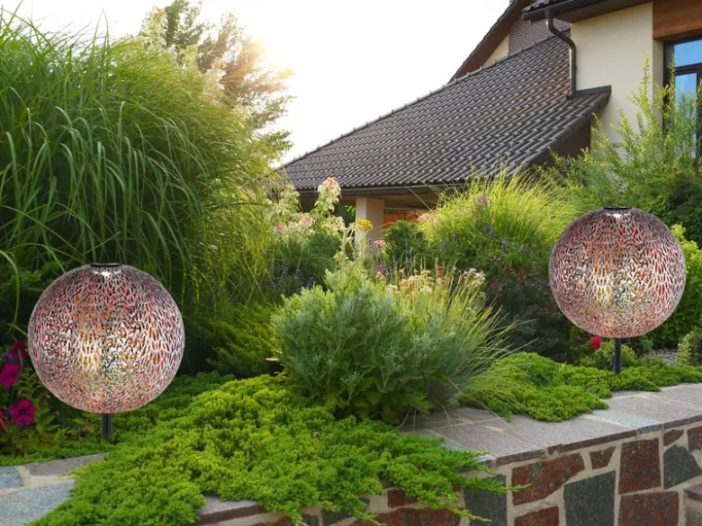 LED Metall Solarkugel Ø 27cm mit Erdspieß, Silber Antik