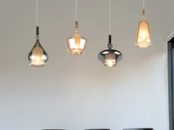 LED Pendelleuchte 4-flammig mit Glas Bernstein & Chrom verspiegelt, B: 74,5cm