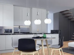 LED Pendelleuchte MADISON 3-flammig Silber mit Milchglas, Breite 82cm