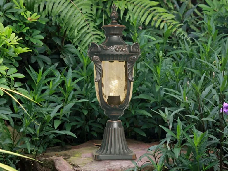 LED Sockel Laterne im Jugendstil mit Amberglas, Höhe 54cm