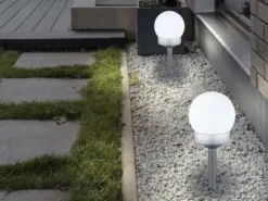 LED Solarkugeln Garten - 3er SET, Leuchtkugel Ø 10cm mit Erdspieß