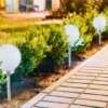 LED Solarkugeln Garten - 2er SET, Leuchtkugel Ø 25cm mit Erdspieß